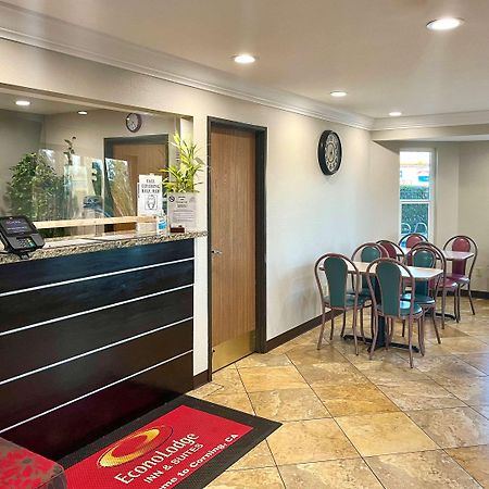 Econo Lodge Inn & Suites Корнинг Экстерьер фото