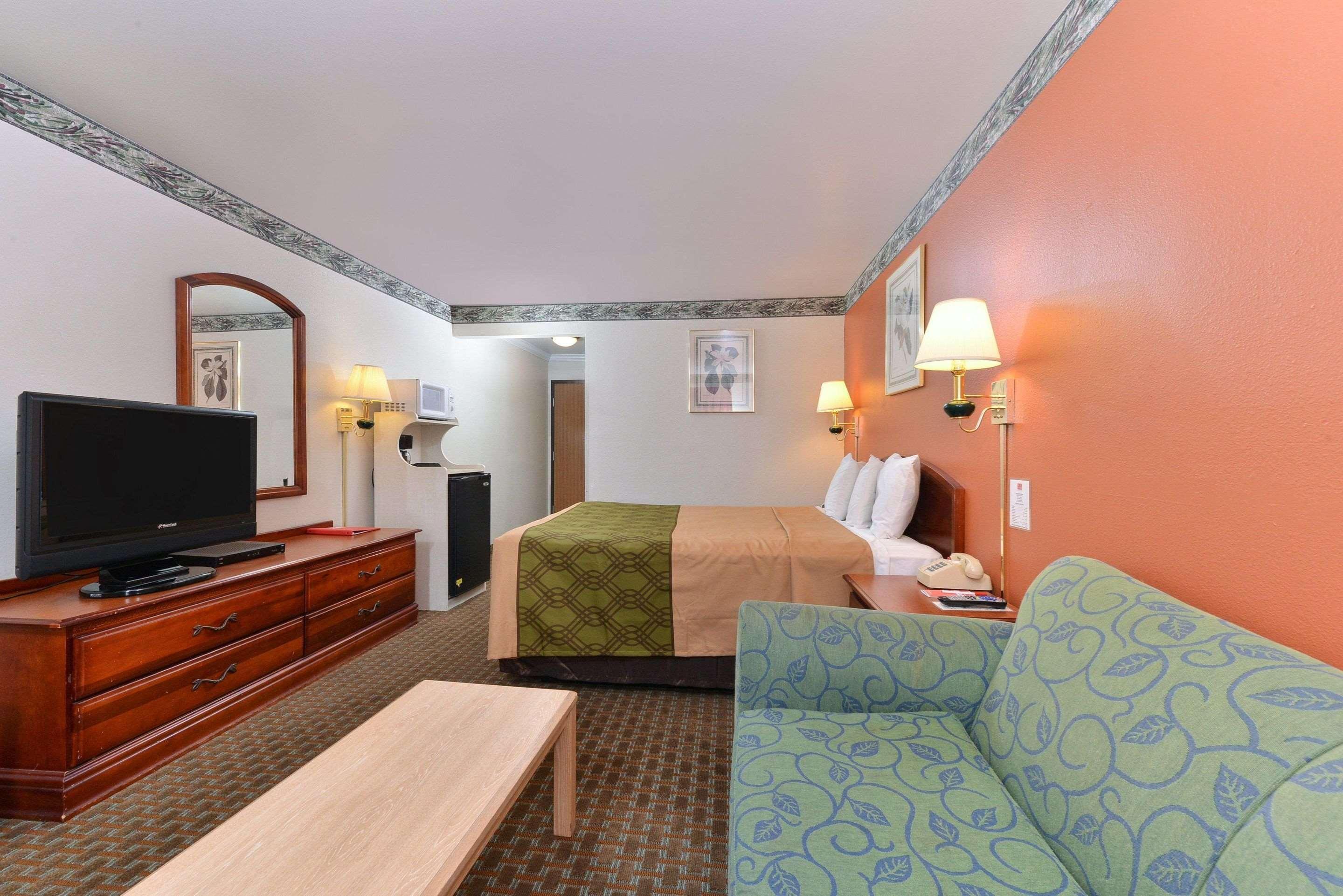 Econo Lodge Inn & Suites Корнинг Экстерьер фото