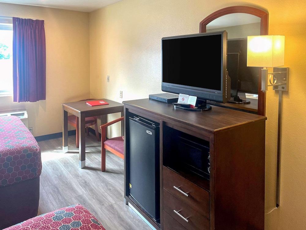 Econo Lodge Inn & Suites Корнинг Экстерьер фото